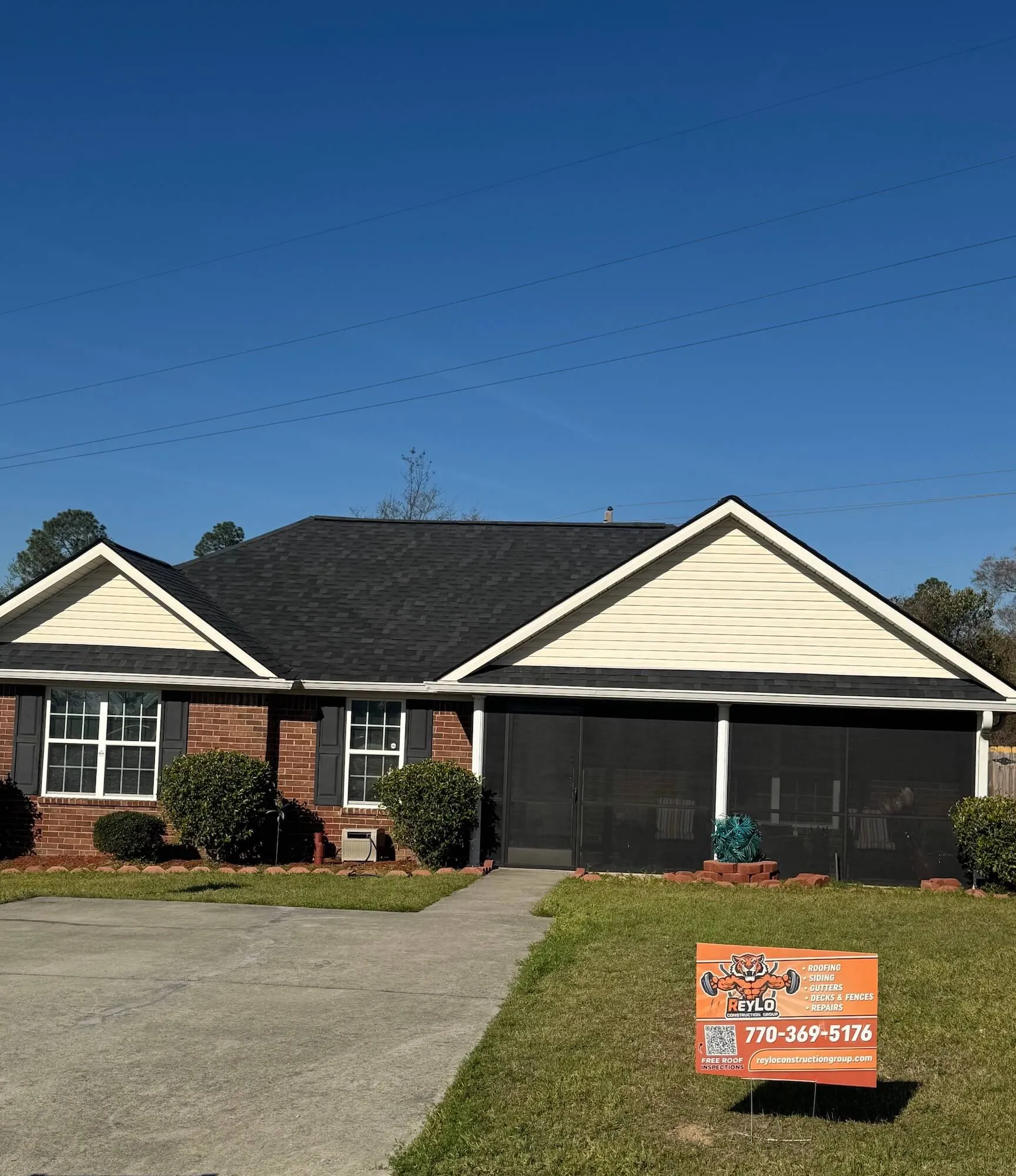 new roof installation on home in Powder Springs GA